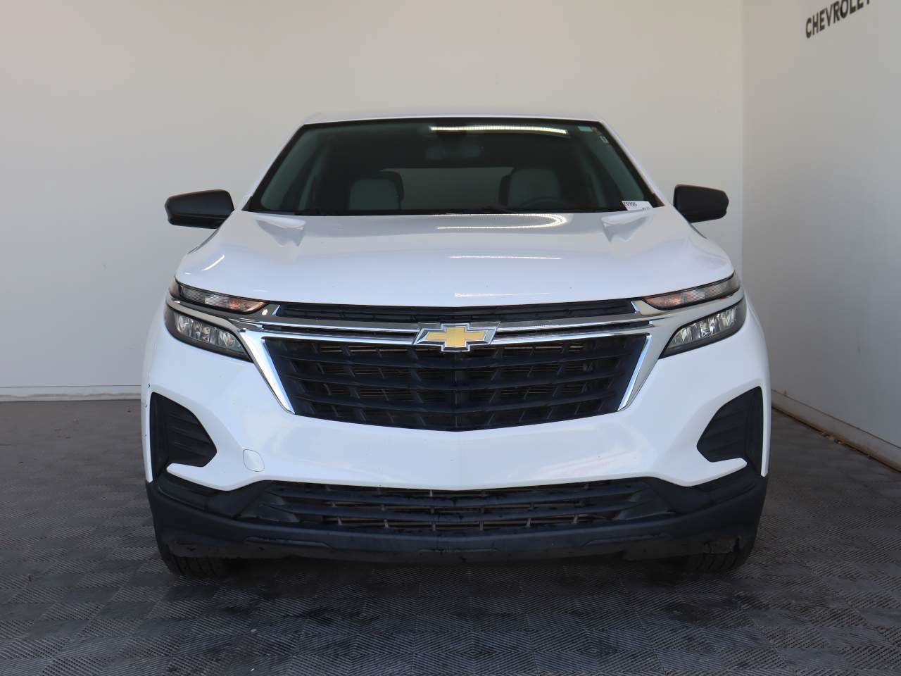 Certified 2023 Chevrolet Equinox LS w/ LS Convenience Package FWD image 2