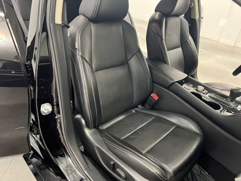 Used 2023 Nissan Maxima SV w/ Floor Mat Group image 20