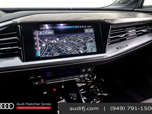Used 2022 Audi Q4 e-tron Prestige image 21