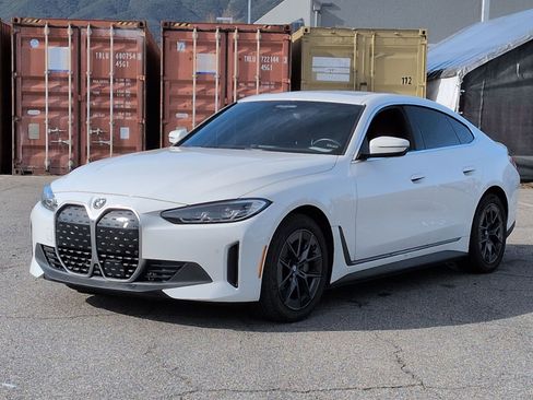 Certified 2024 BMW i4 eDrive35 w/ Premium Package image 5