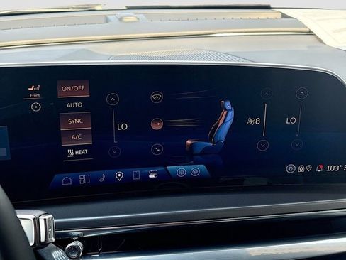 Certified 2024 Cadillac Lyriq Tech AWD/4WD image 15