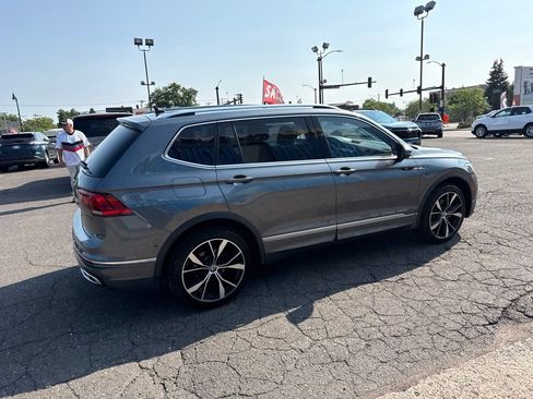 Used 2022 Volkswagen Tiguan SEL R-Line AWD/4WD image 11
