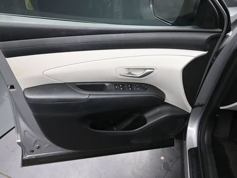 Used 2025 Hyundai Tucson Blue AWD/4WD image 17
