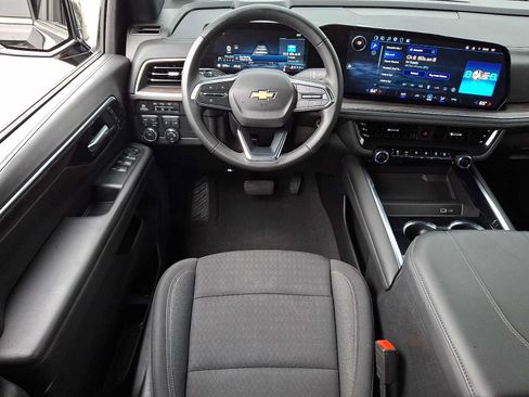 Used 2025 Chevrolet Tahoe LS AWD/4WD image 12
