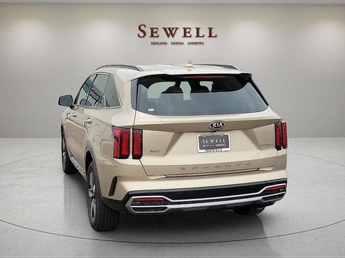 Used 2021 Kia Sorento EX AWD/4WD image 3