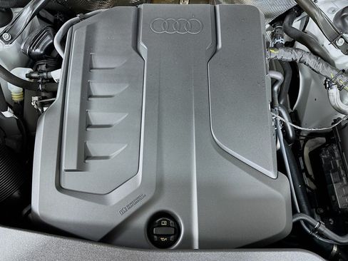 New 2025 Audi Q5 Premium Plus AWD/4WD image 12
