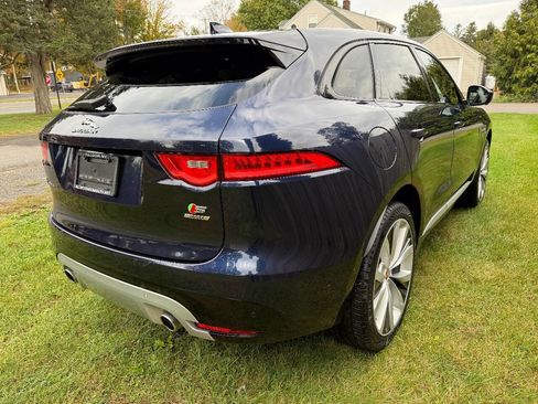 Used 2017 Jaguar F-PACE S image 6