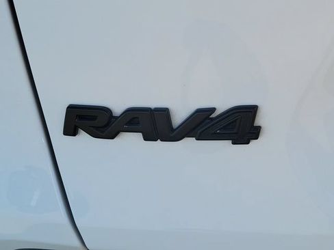 Used 2024 Toyota RAV4 XLE w/ Convenience Package FWD image 33
