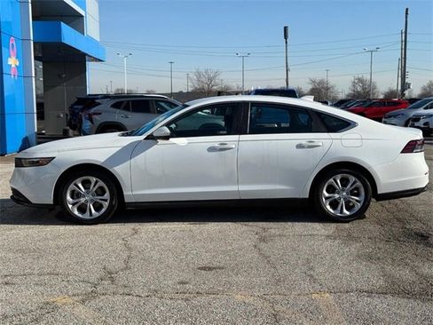 Used 2023 Honda Accord LX image 2