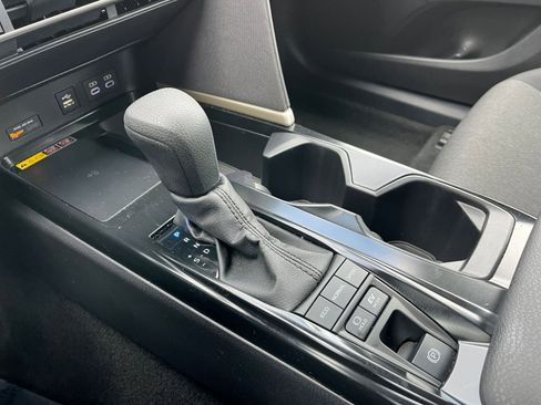 Used 2025 Toyota Camry LE image 40