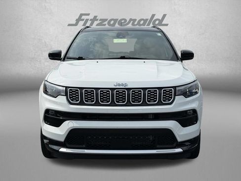 Used 2025 Jeep Compass Limited w/ Elite Group AWD/4WD image 2