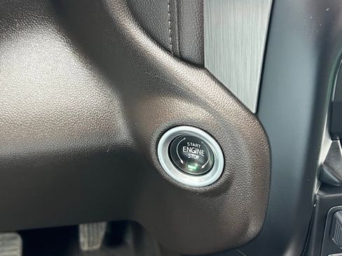 Used 2022 GMC Sierra 2500 Denali w/ Denali Ultimate Package image 32