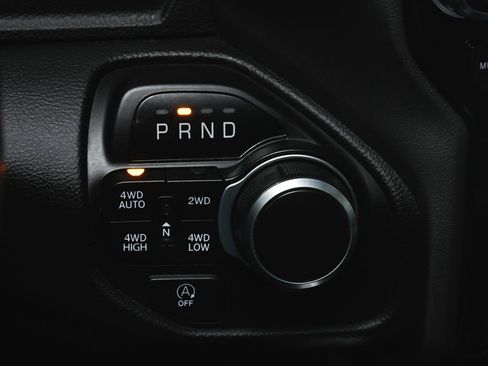 Used 2023 RAM 1500 Big Horn AWD/4WD image 24