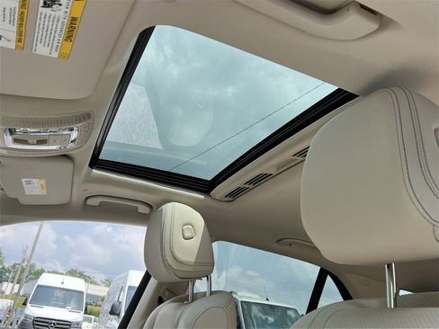 Certified 2025 Mercedes-Benz GLE 350 4MATIC image 21