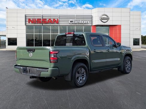 Certified 2025 Nissan Frontier SV w/ SV Convenience Package RWD image 3