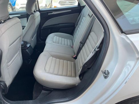 Used 2013 Ford Fusion S FWD image 10