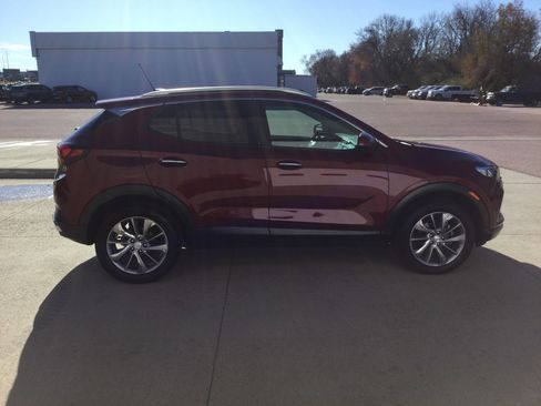 Used 2023 Buick Encore GX Essence w/ Experience Buick Package image 5