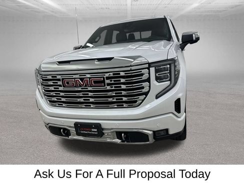 Used 2022 GMC Sierra 1500 Denali w/ Denali Reserve Package AWD/4WD image 7
