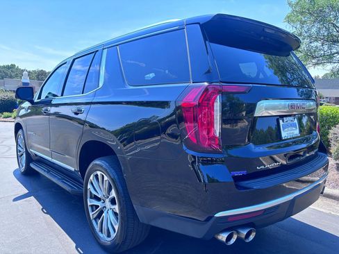 Used 2021 GMC Yukon Denali w/ Advanced Technology Package AWD/4WD image 6