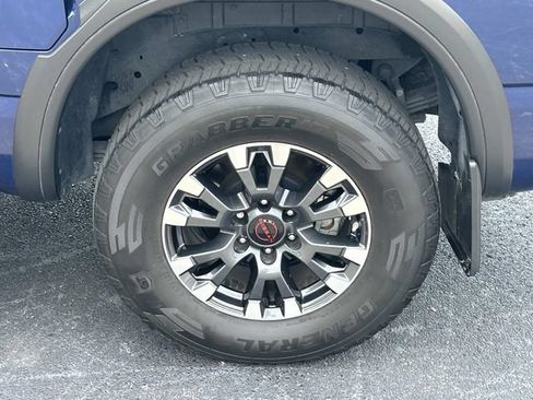 Used 2023 Nissan Titan PRO-4X w/ Pro-4x Convenience Package AWD/4WD image 14