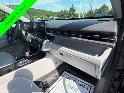 Used 2024 Hyundai Kona SE AWD/4WD image 36
