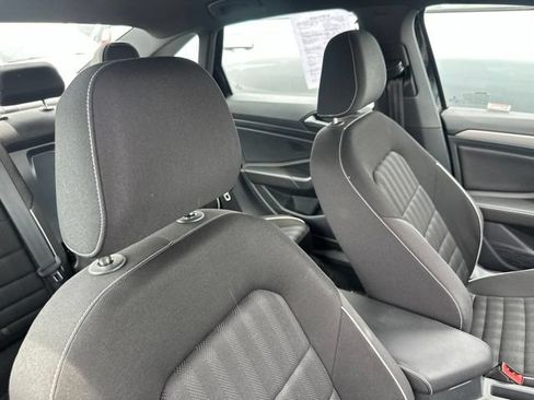 Used 2024 Volkswagen Jetta Sport FWD image 17