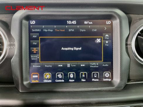 Used 2023 Jeep Wrangler Unlimited Sahara w/ Cold Weather Group AWD/4WD image 18