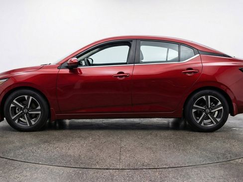 Used 2025 Nissan Sentra SV FWD image 5