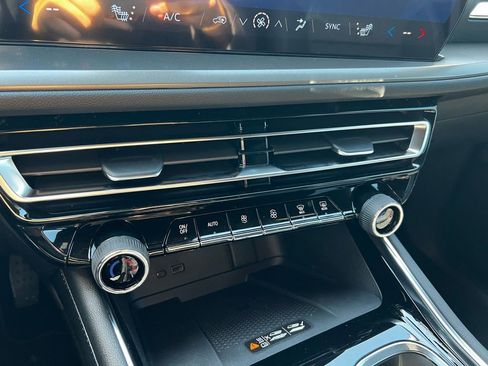 New 2026 Chevrolet Traverse LT w/ Driver Confidence Package image 37