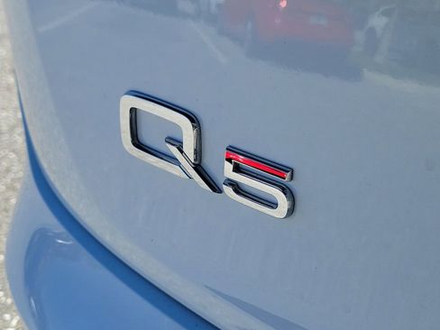 Certified 2023 Audi Q5 2.0T Premium w/ Convenience Package image 5