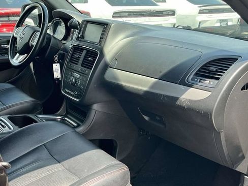 Used 2019 Dodge Grand Caravan GT FWD image 24
