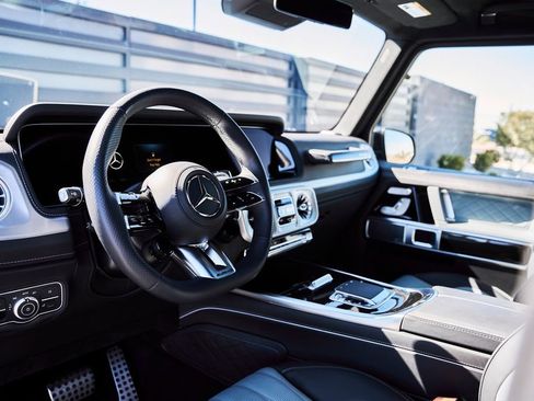 Used 2025 Mercedes-Benz G 63 AMG 4MATIC image 2