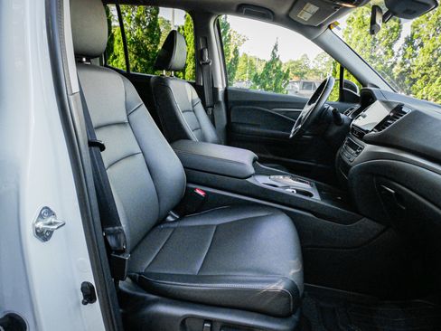 Certified 2024 Honda Ridgeline RTL image 32