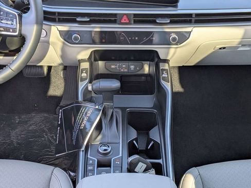 New 2025 Kia Sorento S w/ Panoramic Sunroof Package image 18