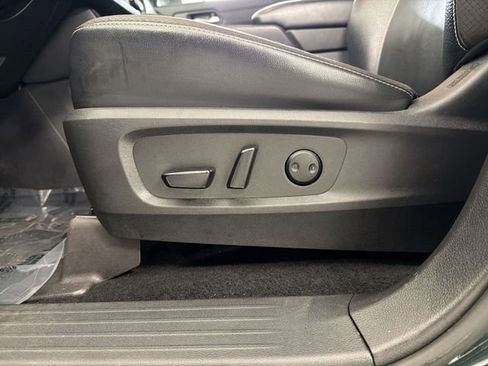 Used 2022 Nissan Pathfinder SL w/ SL Black Package image 24