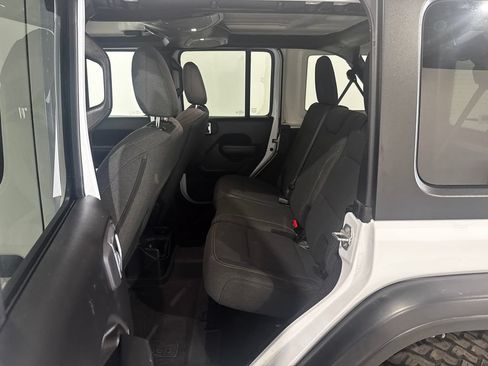 Used 2025 Jeep Wrangler Unlimited Sport AWD/4WD image 22