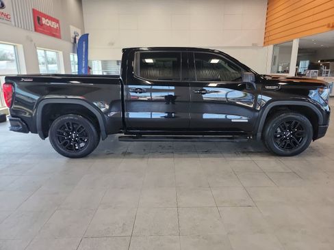Used 2023 GMC Sierra 1500 Elevation w/ LPO, Elevation Black Package AWD/4WD image 6