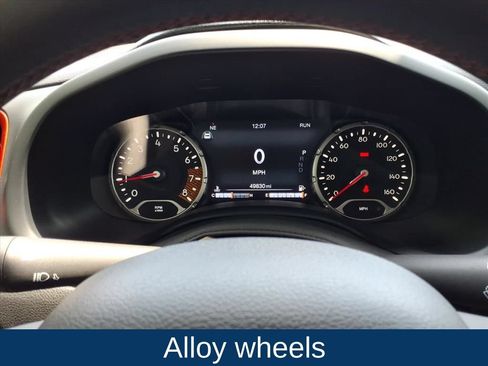 Used 2023 Jeep Renegade Trailhawk AWD/4WD image 16