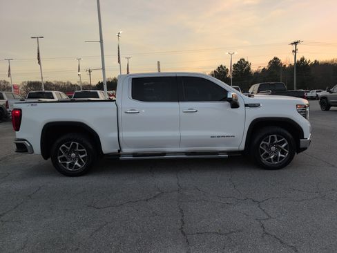 Used 2022 GMC Sierra 1500 SLT w/ SLT Premium Plus Package image 10