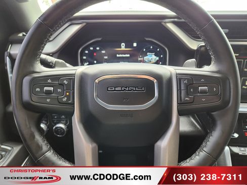 Used 2023 GMC Sierra 1500 Denali w/ Technology Package AWD/4WD image 9
