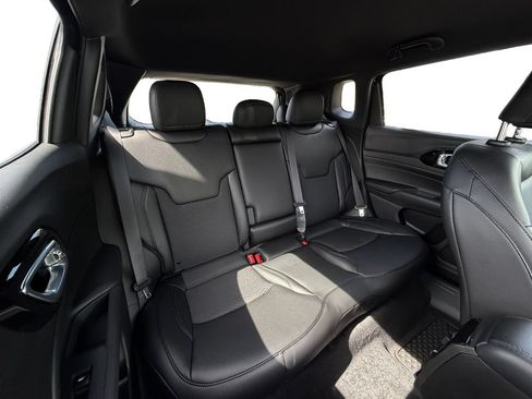 New 2026 Jeep Compass Latitude AWD/4WD image 22
