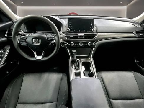 Used 2019 Honda Accord LX image 9