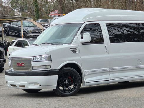 Used 2013 GMC Savana 2500 Extended w/ Power Package image 2