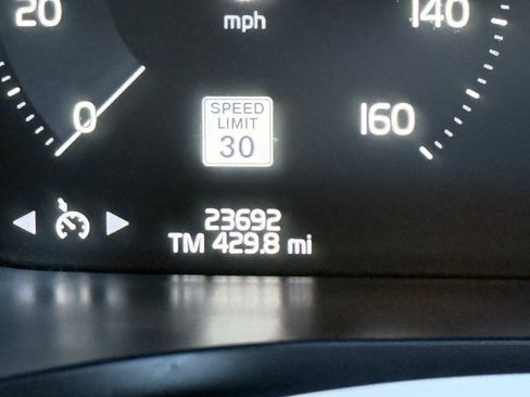 Used 2022 Volvo S60 B5 Momentum w/ Premium Package image 31