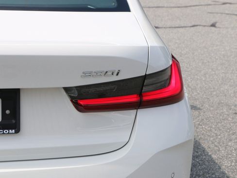 Used 2024 BMW 330i Sedan w/ Premium Package RWD image 7