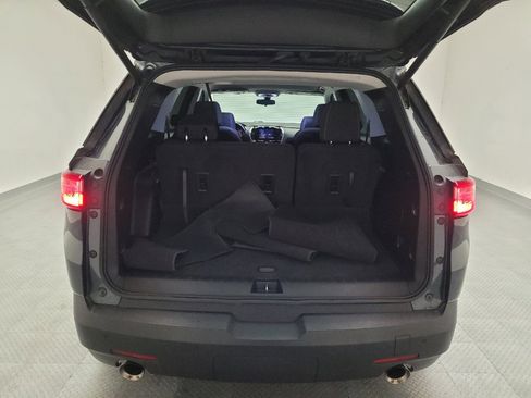 Used 2020 Chevrolet Traverse LT FWD image 29