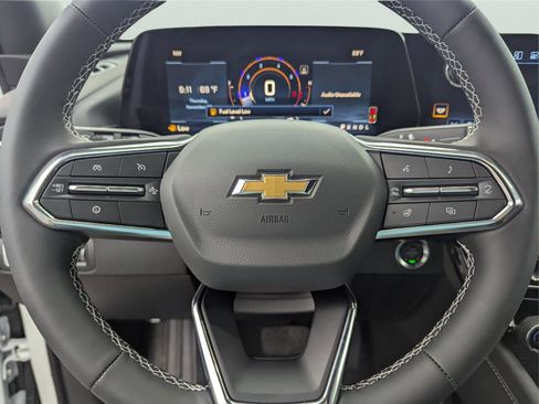 New 2026 Chevrolet Traverse LT image 11