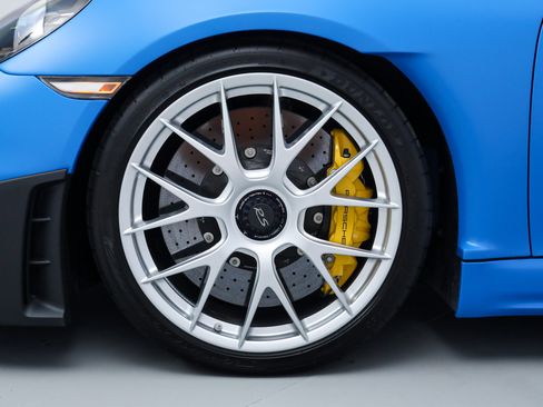 Used 2024 Porsche 718 Boxster Spyder RS RWD image 42