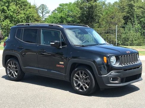 Used 2016 Jeep Renegade 75th Anniversary FWD image 2