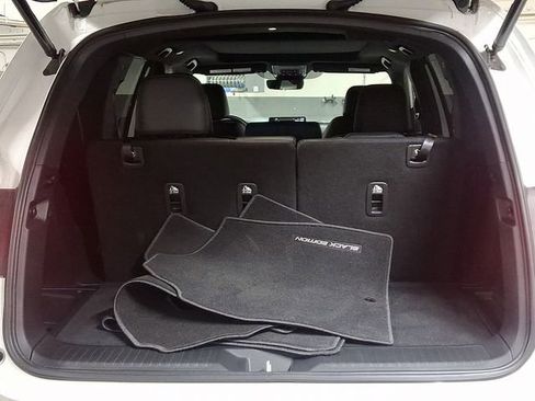 Used 2025 Honda Pilot Black Edition image 28